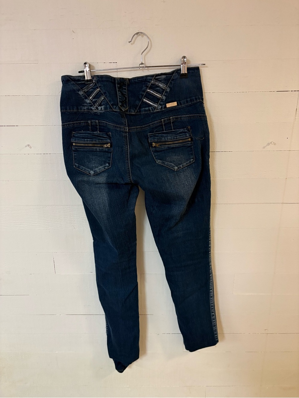 GoGo Dark Wash High Rise Button Front Skinny Jeans Size 11 - Picture 2 of 5